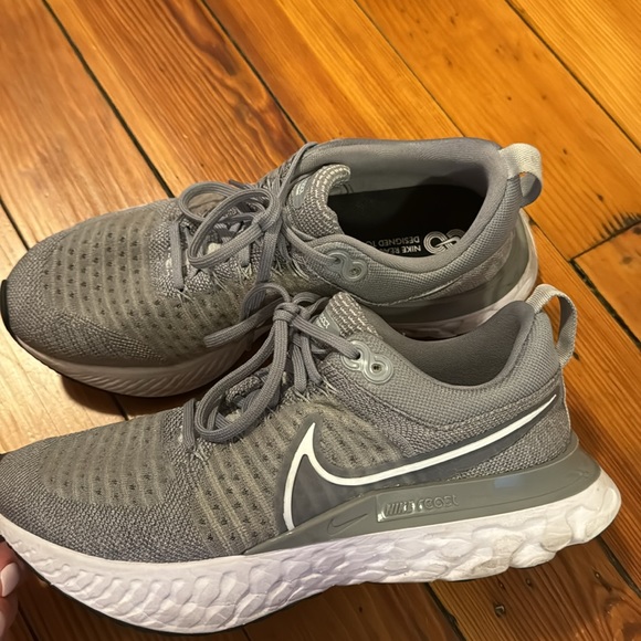 Nike women’s react infinity run size 9 - Picture 2 of 3